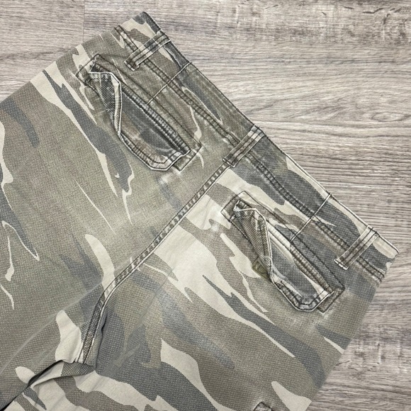 Iron Co Mens Y2K Camo Cargo Shorts Size 32 Text Mud Camo 1435620S Green Brown - Picture 11 of 11
